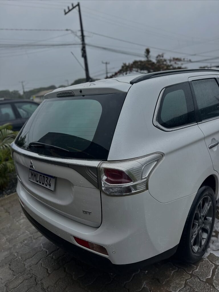Dito pelo ChatGPT-🟢🟢 DISPONÍVEL 🟢🟢Mitsubishi Outlander 3.0 GT – 2014 – AWD AutomáticaFinanci (4)