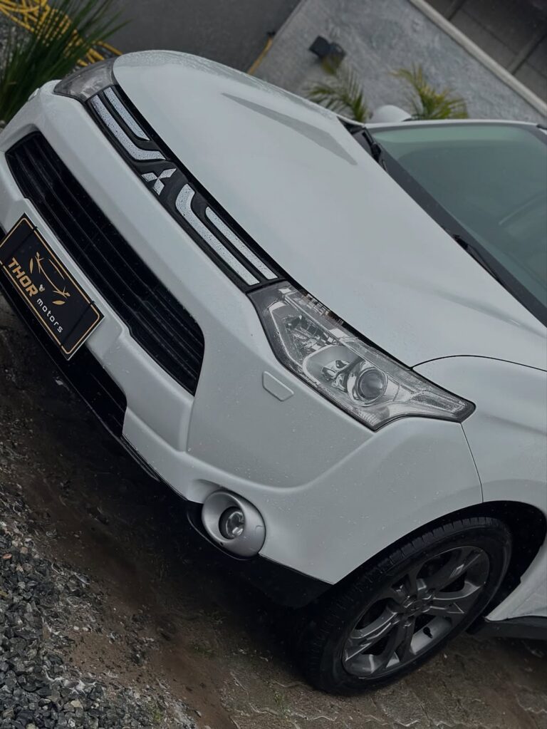Dito pelo ChatGPT-🟢🟢 DISPONÍVEL 🟢🟢Mitsubishi Outlander 3.0 GT – 2014 – AWD AutomáticaFinanci (6)