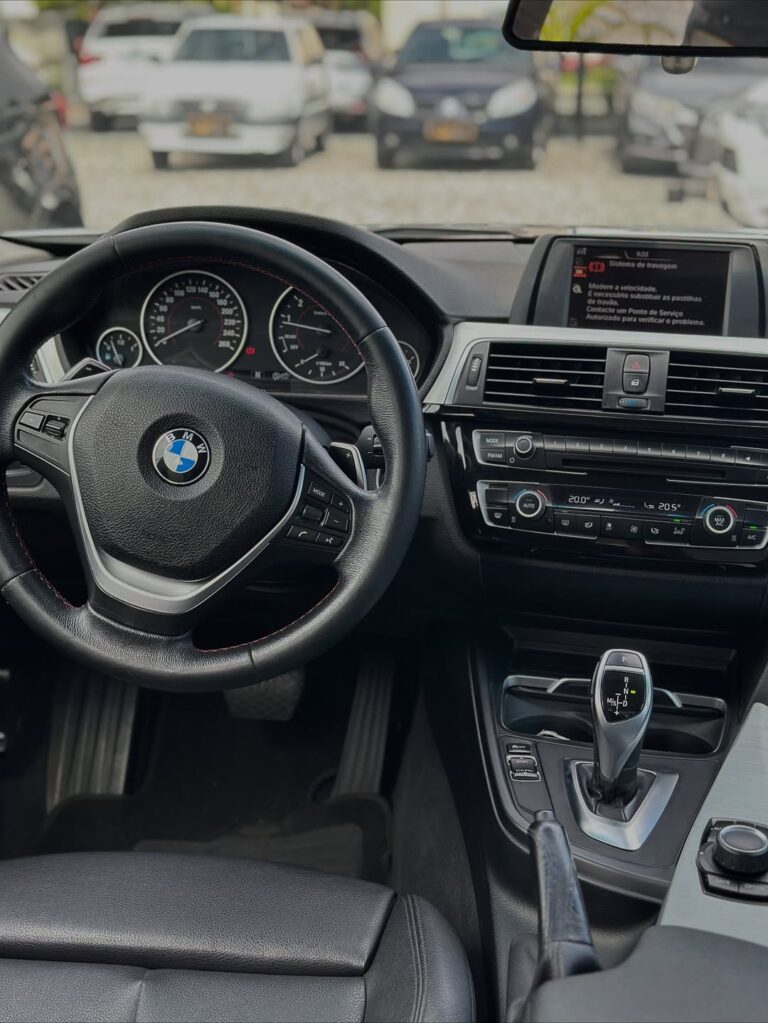 🟢🟢 DISPONÍVEL 🟢🟢BMW 320i Active Flex 2.0 Turbo – 2016Financiamos com entrada ou 100eitamo (7)