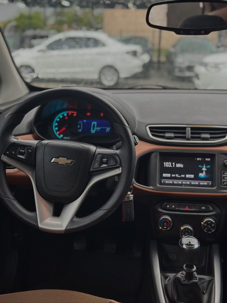 🟢🟢 DISPONÍVEL 🟢🟢Chevrolet Onix Active 1.4 – 2017Financiamos com entrada ou 100eitamos seu (4)