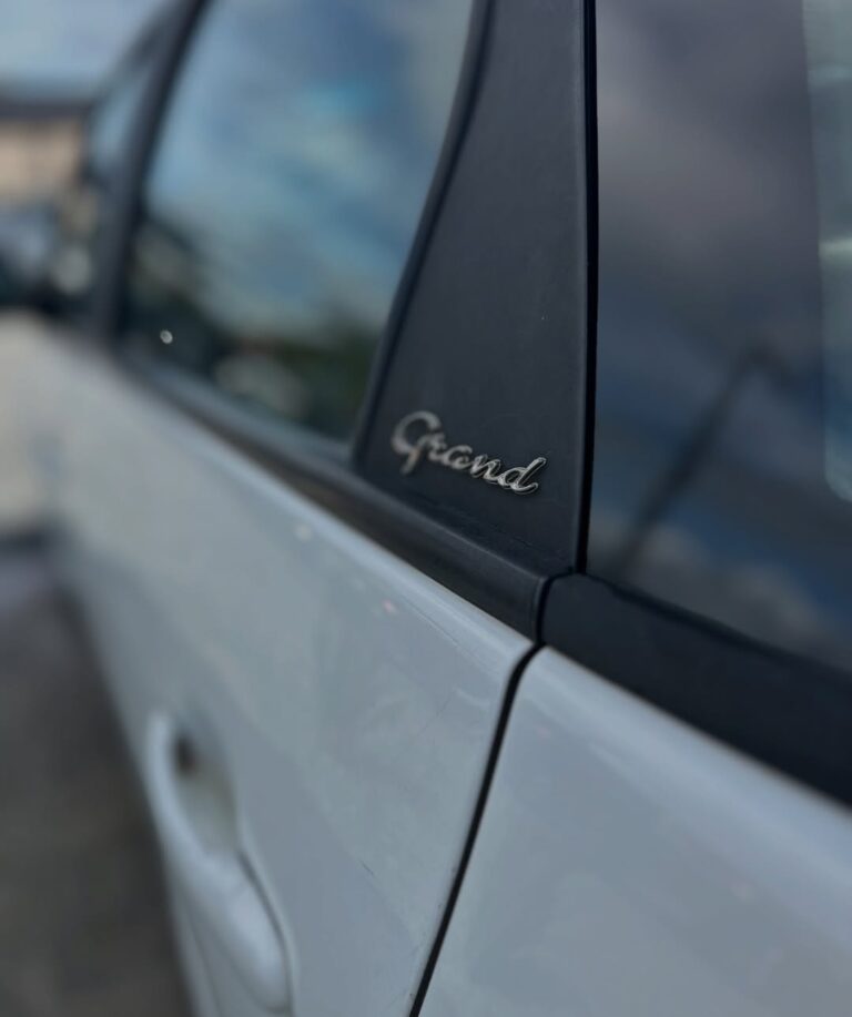 🟢🟢DISPONÍVEL🟢🟢Fiat Grand Siena 1.4 - 2014Financia 100eitamos seu usado na troca• Ano-Mode (7)