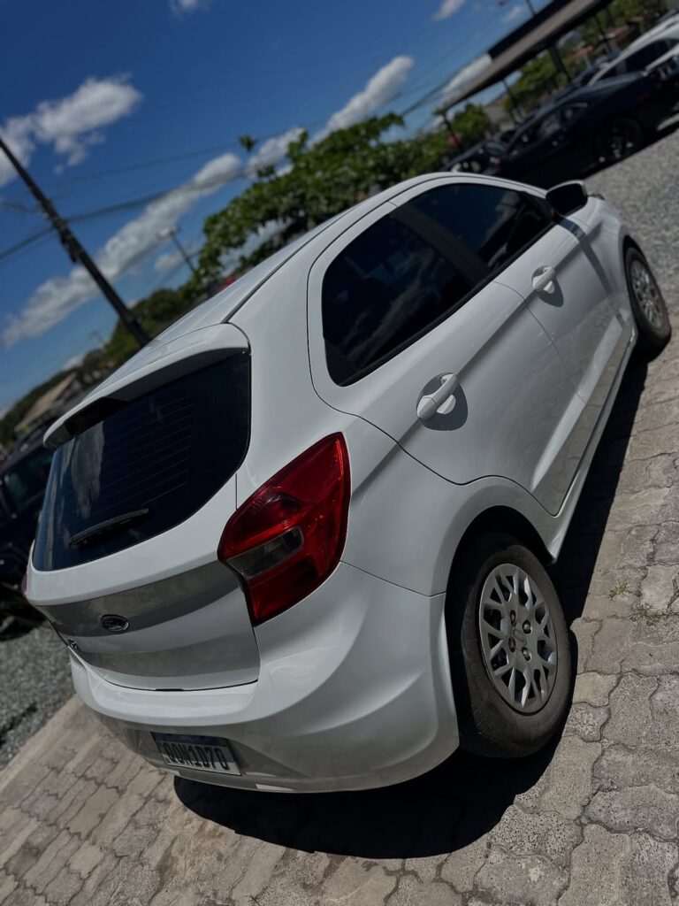 🟢🟢Disponível🟢🟢Ford Ka 1.0 2018Financiamos com entrada ou 100eitamos seu usado na troca• M (3)