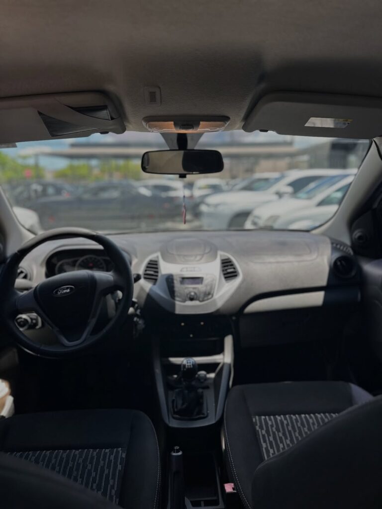 🟢🟢Disponível🟢🟢Ford Ka 1.0 2018Financiamos com entrada ou 100eitamos seu usado na troca• M (6)