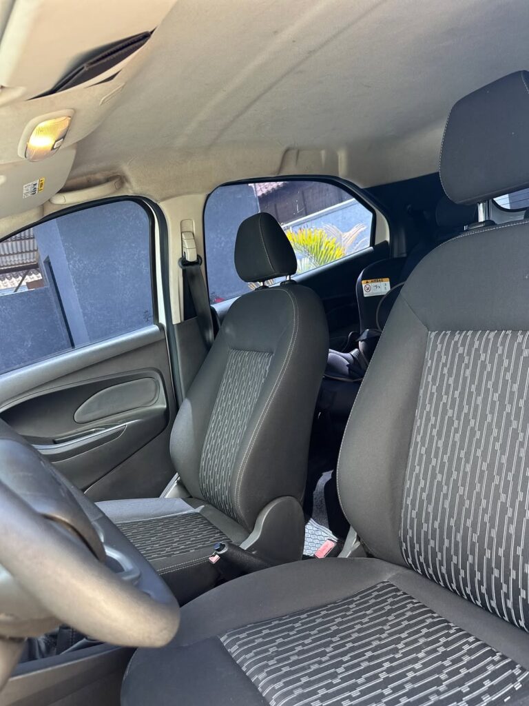 🟢🟢Disponível🟢🟢Ford Ka 1.0 2018Financiamos com entrada ou 100eitamos seu usado na troca• M (8)