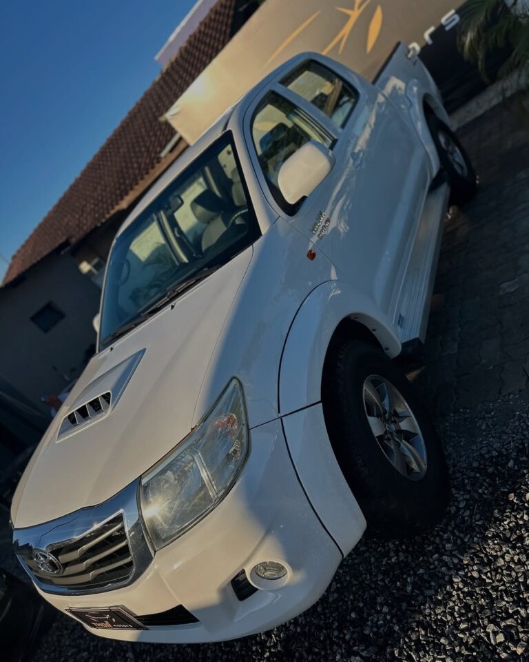 🟢🟢🟢 DISPONÍVEL 🟢🟢🟢🚙 Toyota Hilux 3.0 Turbo Diesel – 2015Financiamos com entrada ou sem en (15)