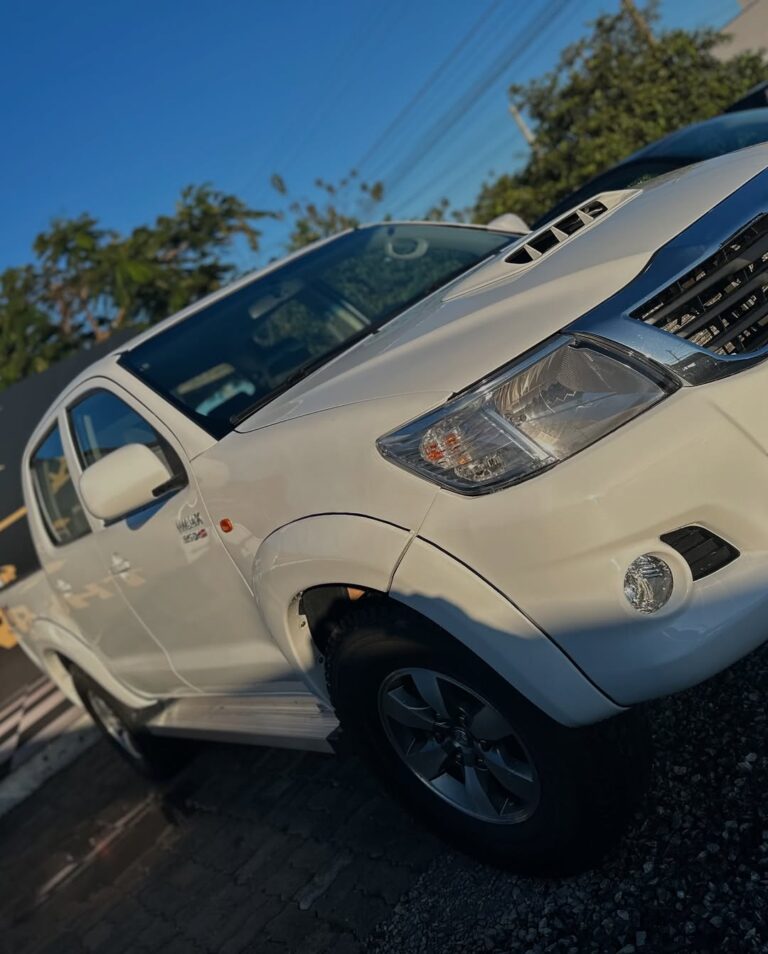 🟢🟢🟢 DISPONÍVEL 🟢🟢🟢🚙 Toyota Hilux 3.0 Turbo Diesel – 2015Financiamos com entrada ou sem en (17)