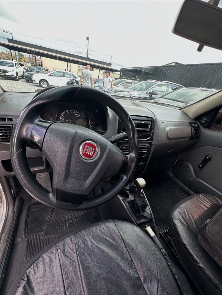 Dito pelo ChatGPT-🟢🟢 DISPONÍVEL 🟢🟢Fiat Strada 1.4 – 2013Financiamos com entrada ou 100eit (4)