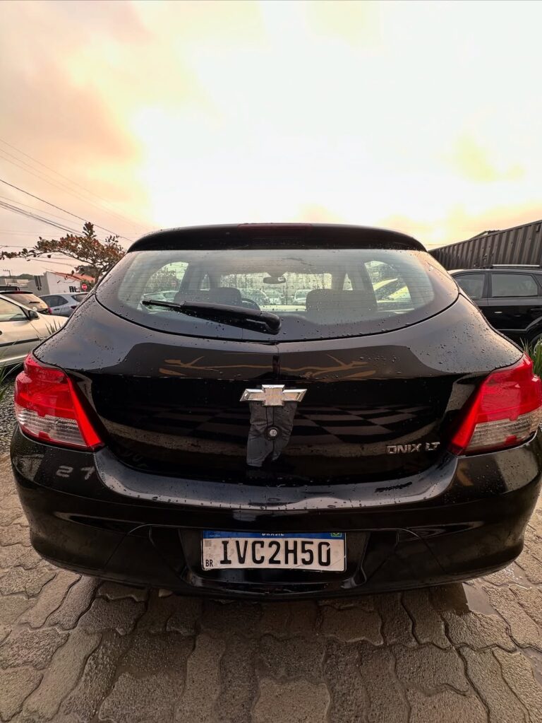 🟢🟢 DISPONÍVEL 🟢🟢Chevrolet Onix 1.0 LT 8V – 2014 – ManualFinanciamos com entrada ou 100eit (9)
