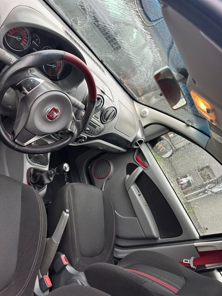 🟢🟢 DISPONÍVEL 🟢🟢Fiat Palio Sporting 1.6 Flex – 2015Financiamos com entrada ou 100eitamos (7)