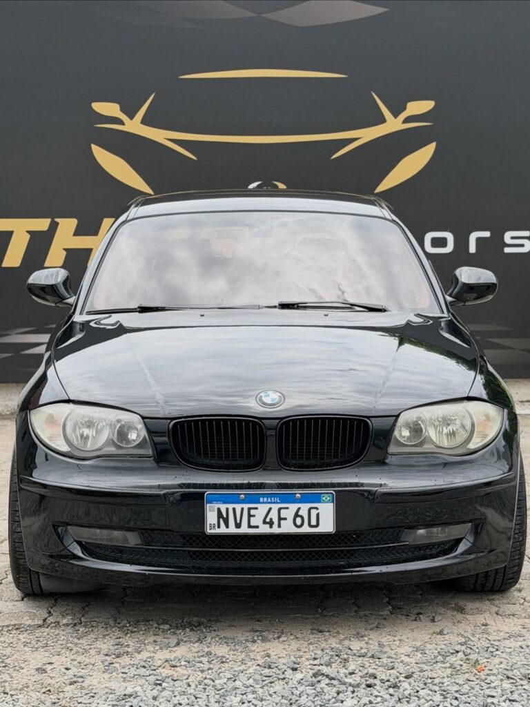 🟢🟢 DISPONÍVEL 🟢🟢🚗 BMW 118i – 2011Financiamos com entradaAceitamos seu usado na troca• Motor (1)