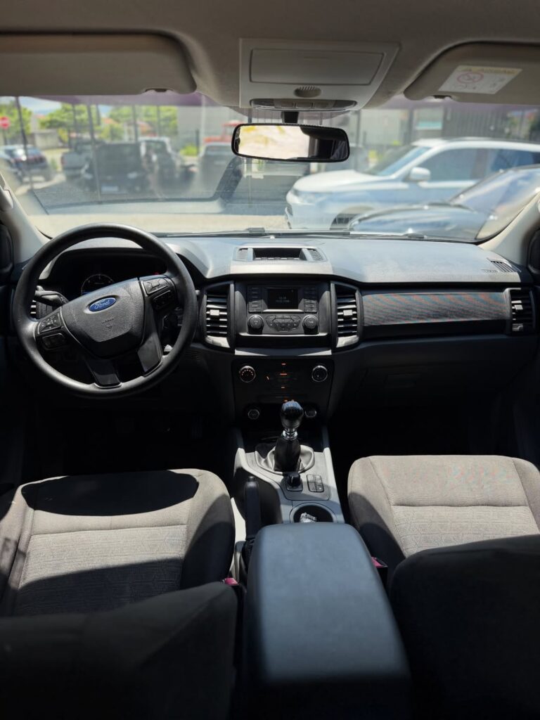 🟢🟢 DISPONÍVEL 🟢🟢🚙 Ford Ranger XL CD 2.2 4x4 – 2019Financiamos com entrada ou 100eitamos (8)