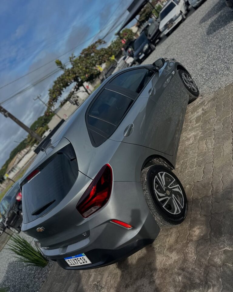 🟢🟢DISPONÍVEL🟢🟢Chevrolet Onix Hatch 1.0 - 2024Financiamos com entradaAceitamos seu usado na t (3)