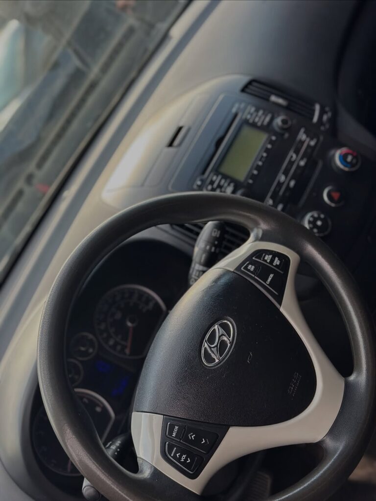 🟢🟢 DISPONÍVEL 🟢🟢Hyundai i30 2.0 Automático – 2012Financiamos com entrada ou 100eitamos se (8)