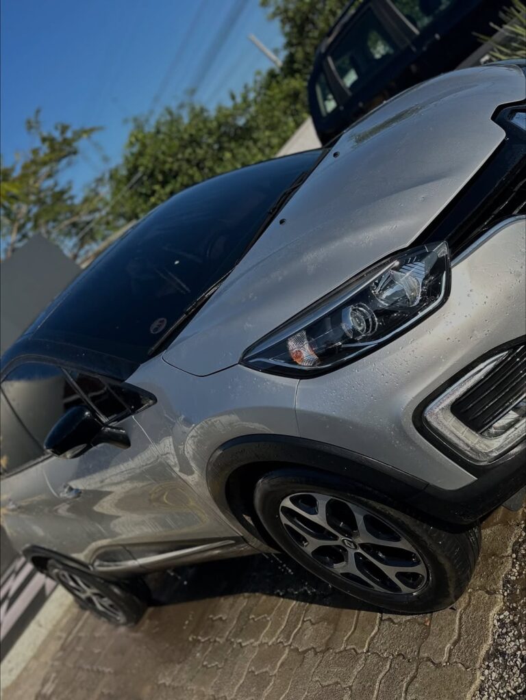 🟢🟢 DISPONÍVEL 🟢🟢Renault Captur Intense 2.0 – 2020Financiamos com entrada ou 100eitamos se (6)