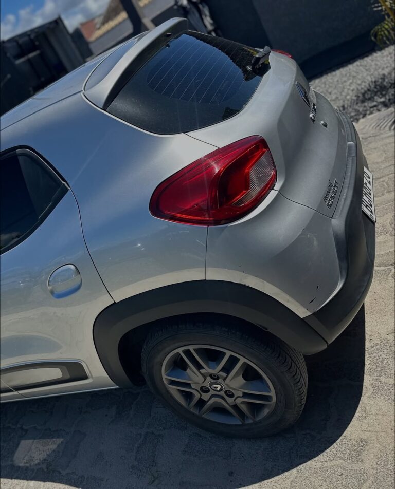 🟢🟢 DISPONÍVEL 🟢🟢Renault Kwid 1.0 – 2019Financiamos com entrada ou 100eitamos seu usado na (4)