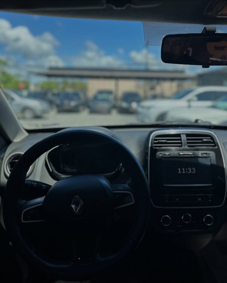 🟢🟢 DISPONÍVEL 🟢🟢Renault Kwid 1.0 – 2019Financiamos com entrada ou 100eitamos seu usado na (6)